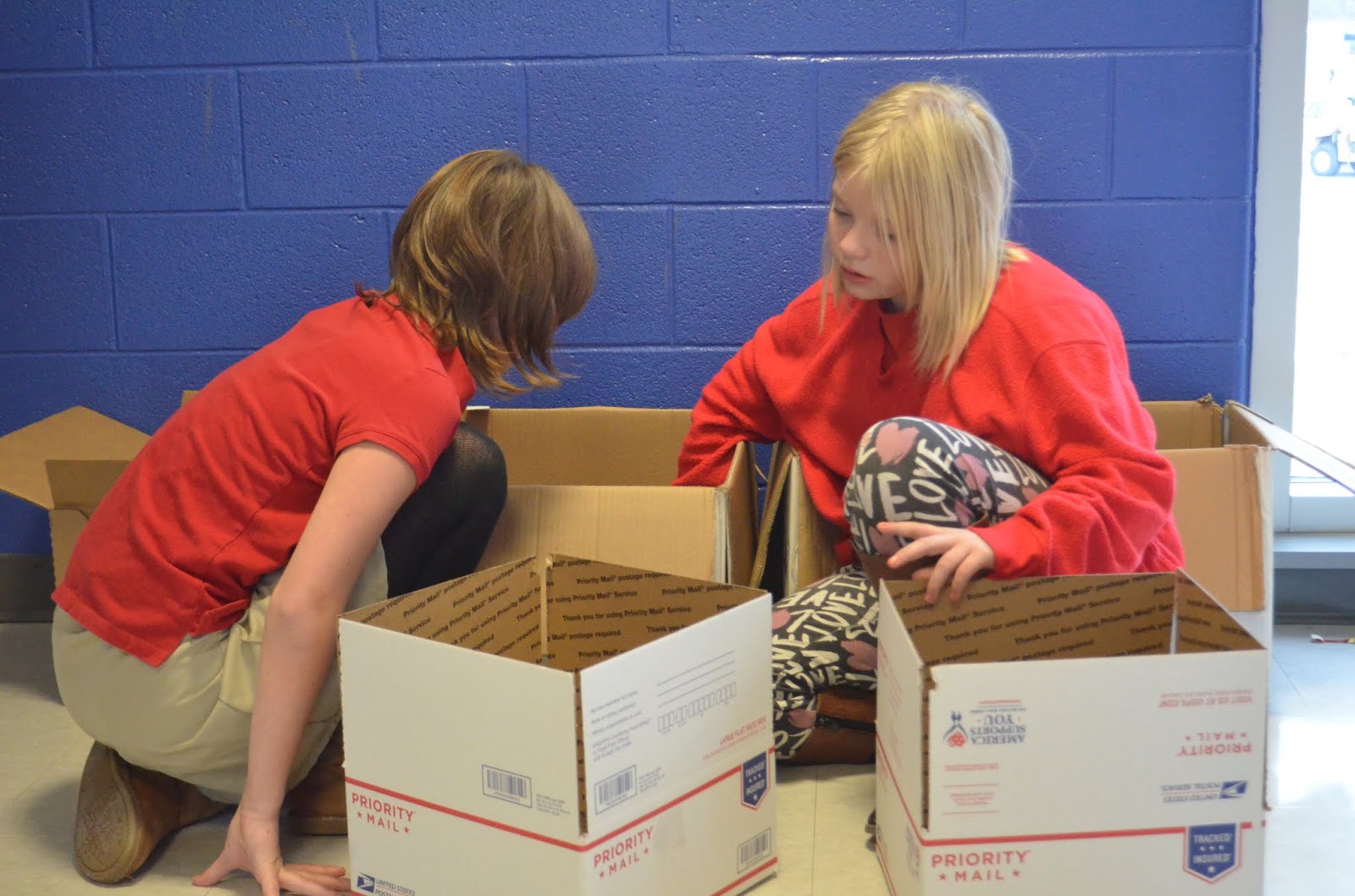 Elementary Students Learn About the Military; Packs Care Packages for