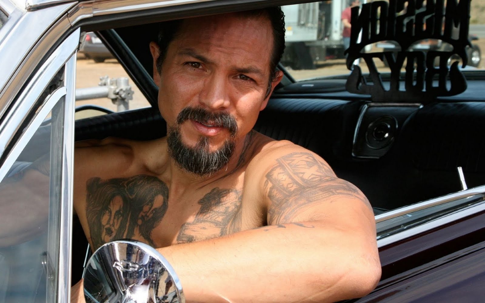My Background Blog: benjamin bratt background