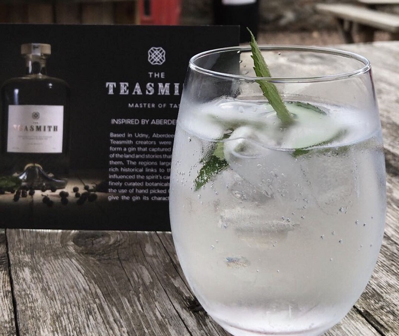 The teasmith gin and tonic