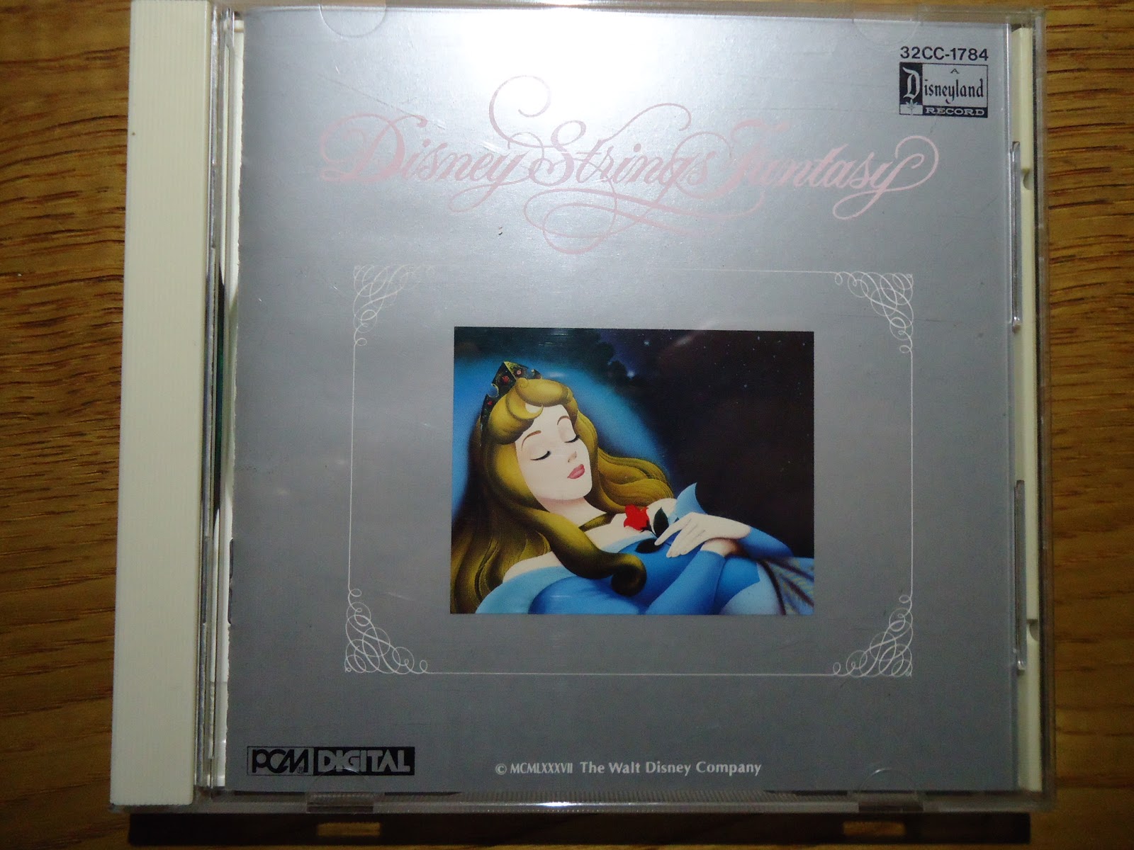 【ディズニーのCD】リゾートラインBGM 「DISNEY STRINGS FANTASY」コロムビア・ストリングス・オーケストラぼくのケチリッチな節約日記