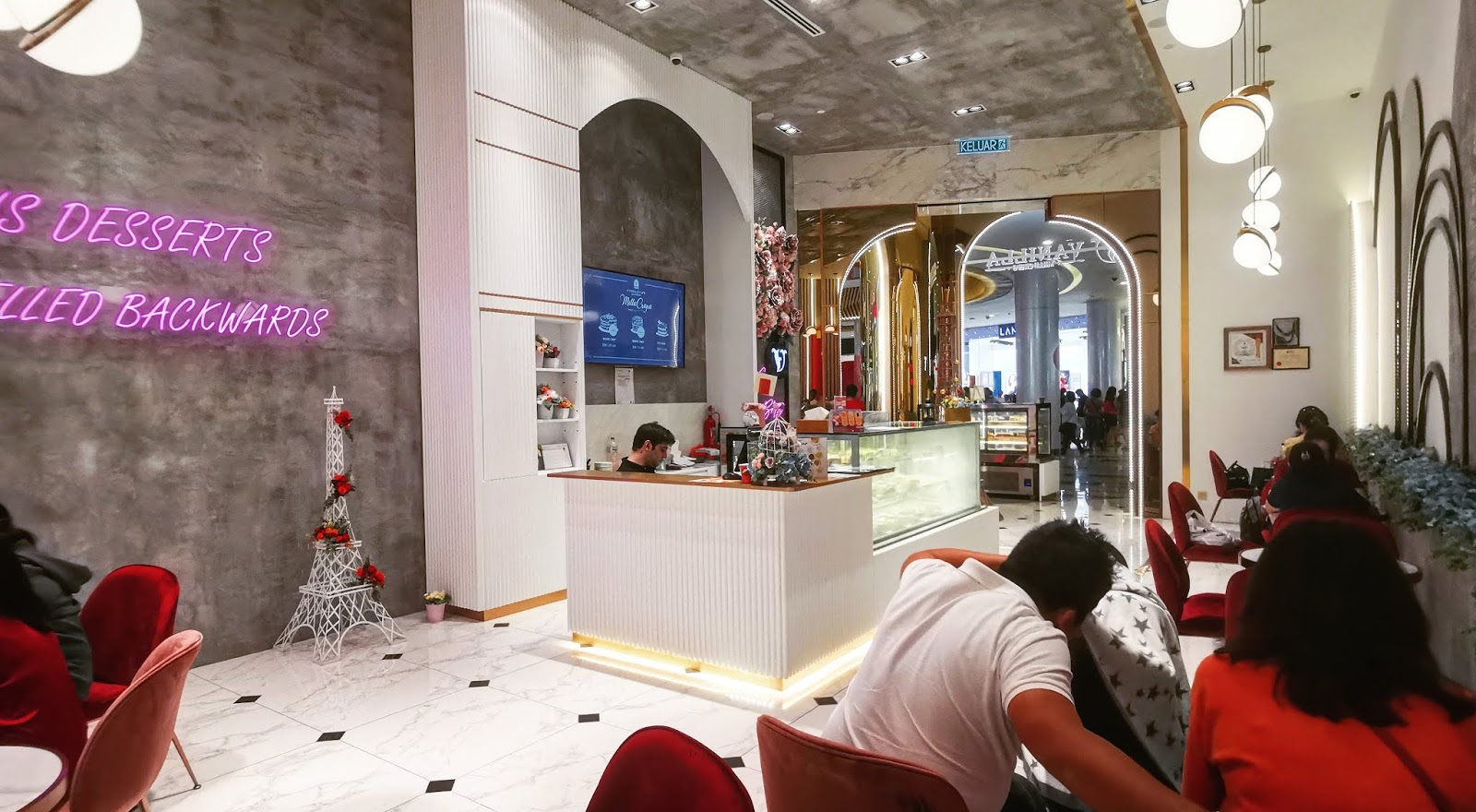 Vanilla Mille Crepe Sunway Velocity Mall, Kuala Lumpur