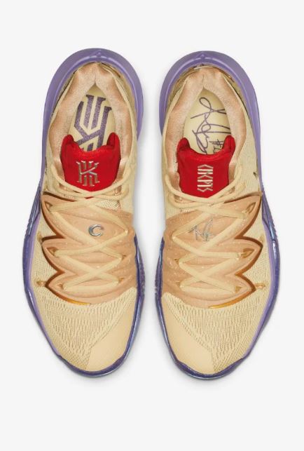 The Line Nike Kyrie 5 Bob esponja Vive en una piña