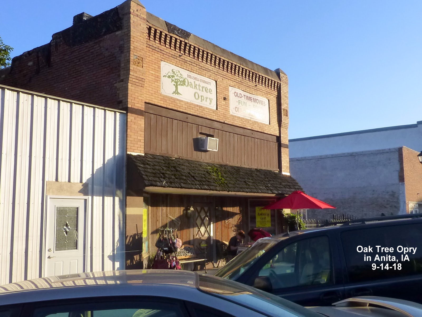 L & P Miles Went to Oak Tree Opry in Anita