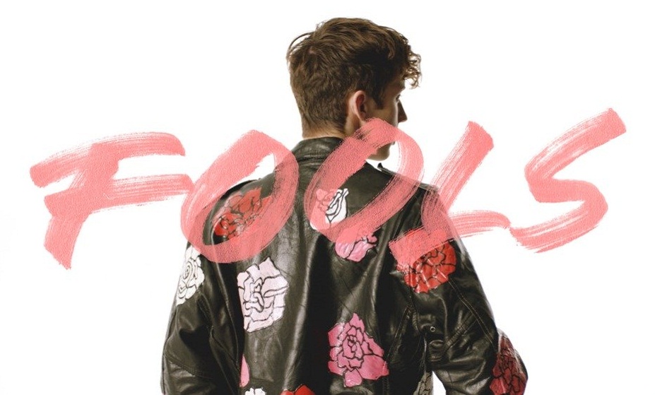 Lirik Troye Sivan – FOOLS Terjemahan dan Makna - Ngelirik.com
