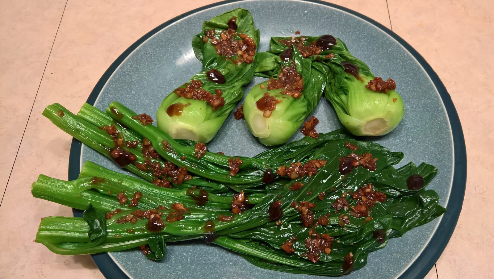 Our Lil Corner FeedMeMore Bok Choy and Chinese Broccoli 👌
