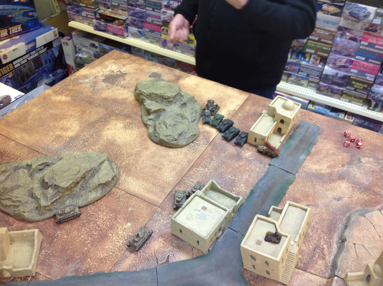 Covering Fire!: Desert Rat Shermans vs DAK Panzers in Free-for-all