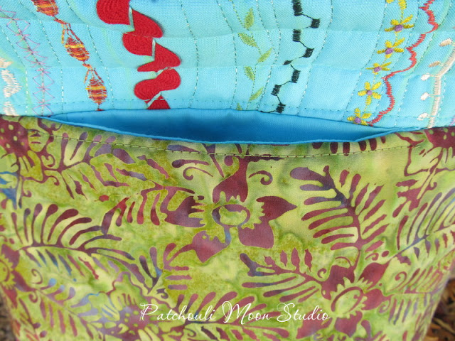 Patchouli Moon Studio~ The Podium Bag
