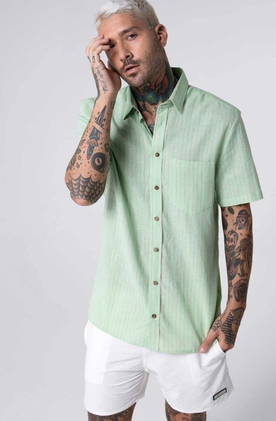 Resultado de imagem para camisas colarinho cubano moda masculina 2020