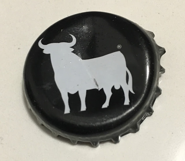 Chapa de cerveza Toro con el toro de osborne