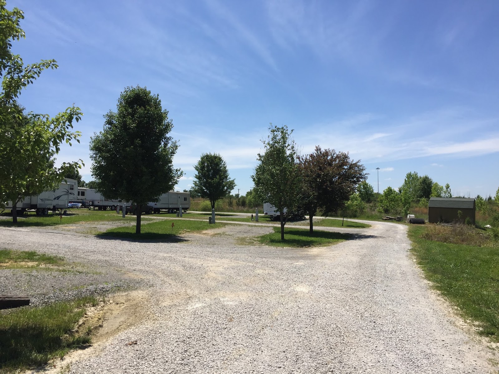 BLUE SKY AHEAD Western Kentucky RV Park, Central City, KY