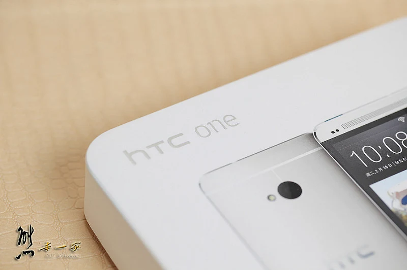 手機開箱｜HTC NEW ONE 和HTC ONE X不專業雙開箱之缺點評比