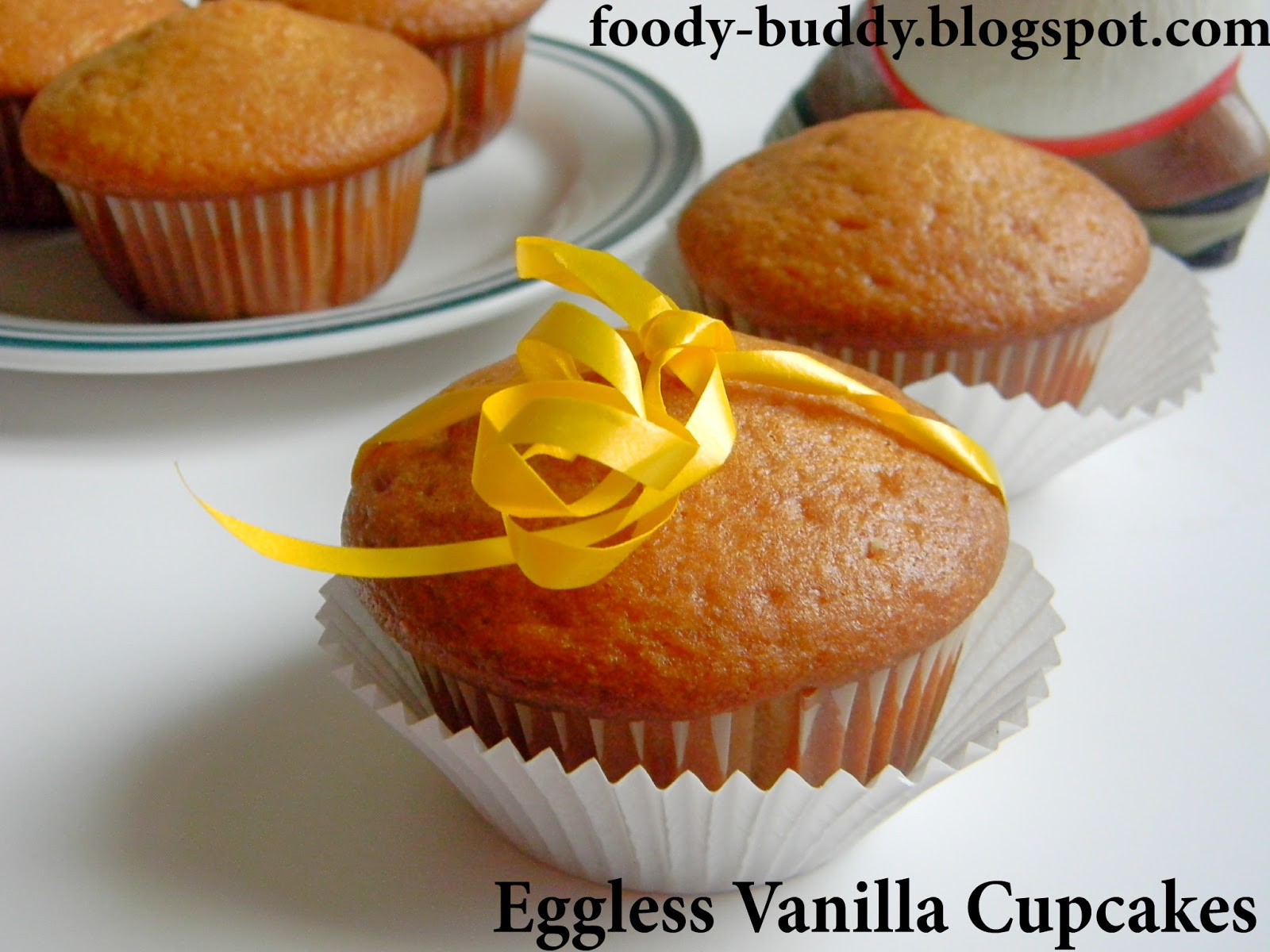 Foody Buddy EGGLESS VANILLA MUFFINS / CUPCAKES Step by step procedure