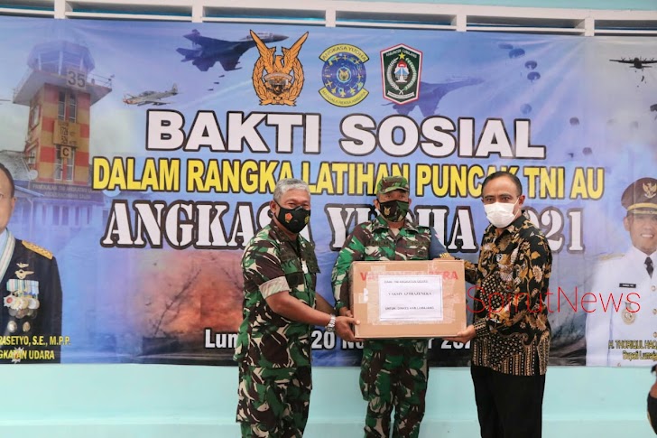 TNI AU, Adakan Pembagian Sembako dan Serbuan Vaksin dalam rangka Latihan Angkasa Yudha TA. 2021
