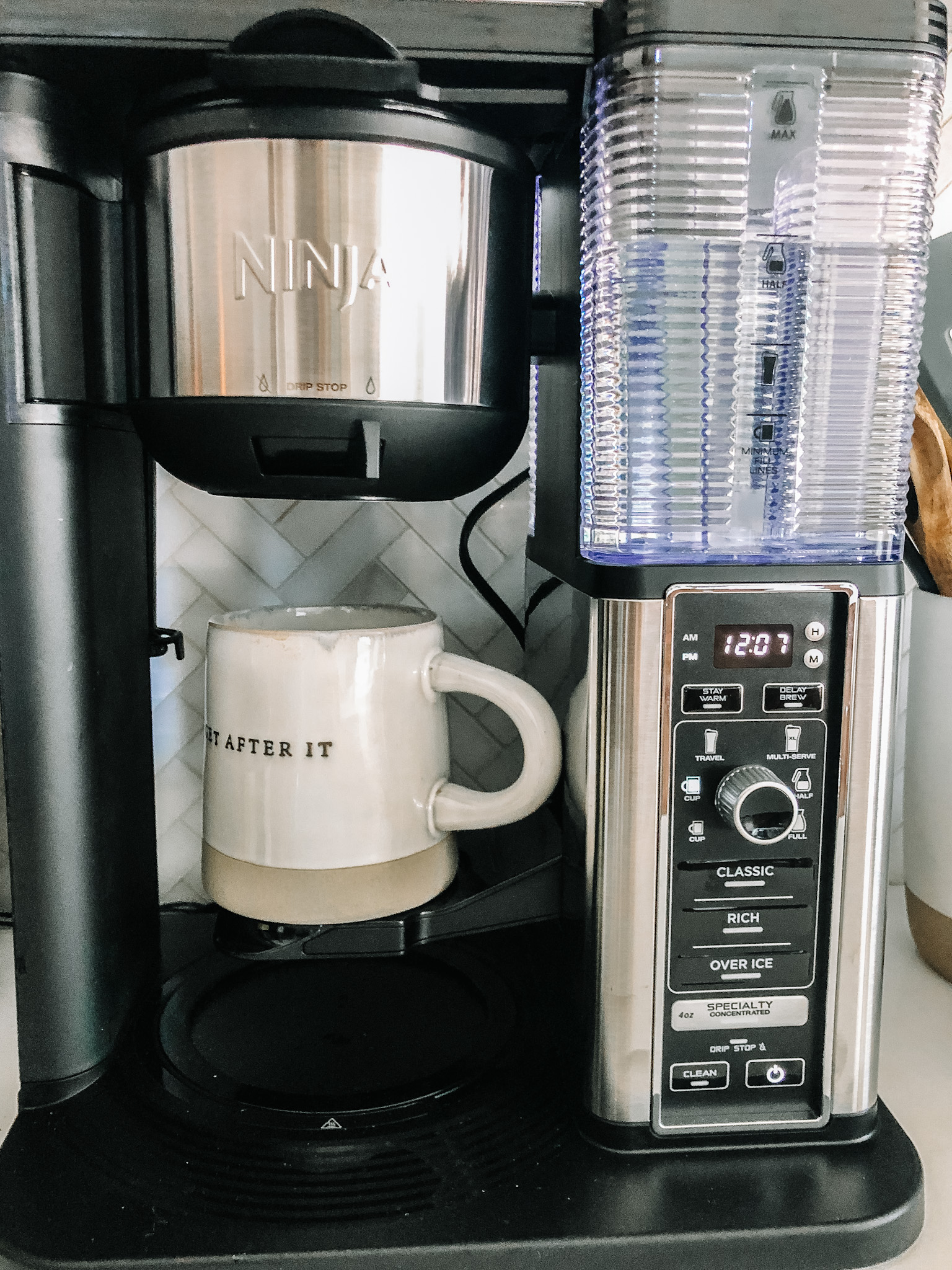 Ninja Coffee Maker Review / My Monochromatic Life