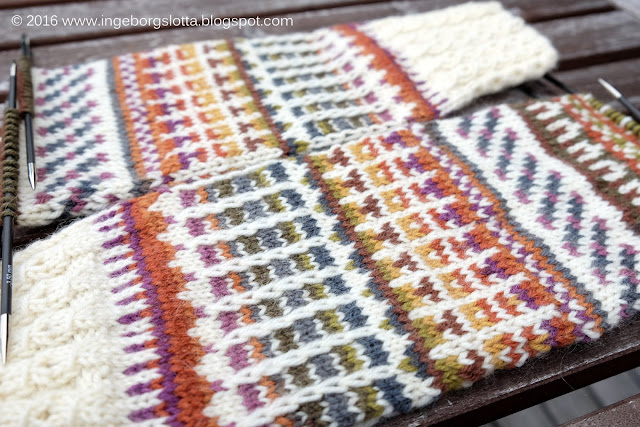 Höstsockor - autumnsocks novita stranded knitting mönsterstickning yarndominance garndominans