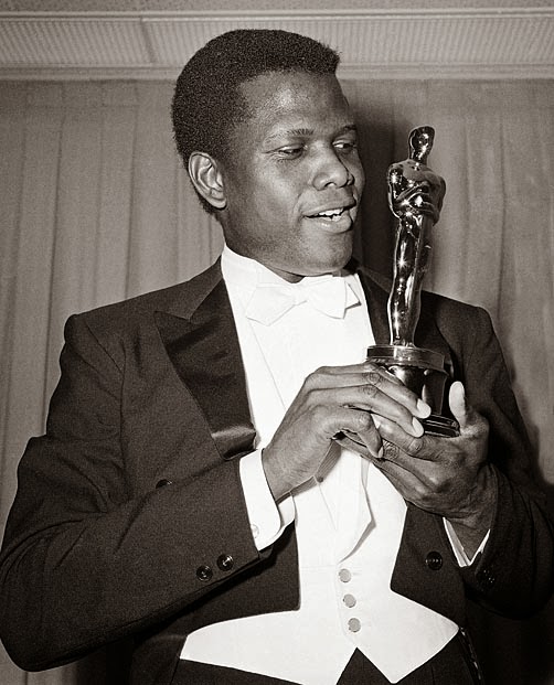 http://1.bp.blogspot.com/-G7LAdK53UpM/U2Ukapk1lpI/AAAAAAAAZ94/52KP86mU0Nc/s1600/Sidney-poitier.jpg