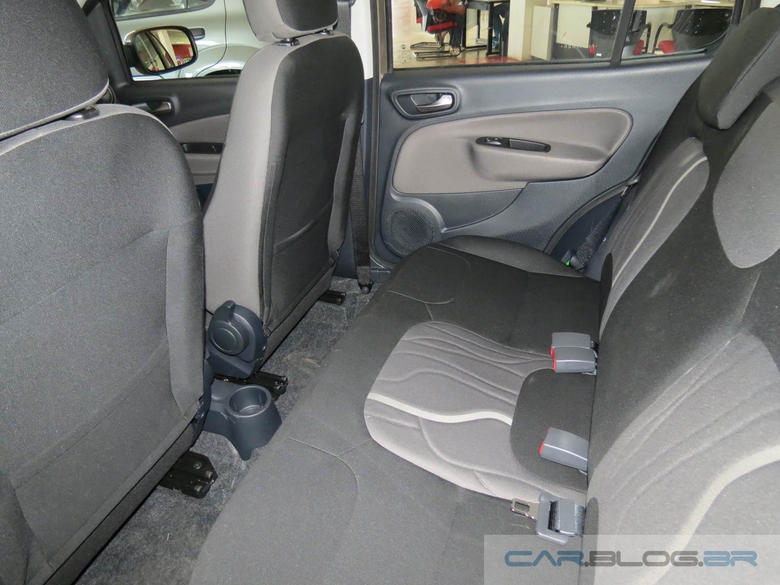 Novo Fiat Uno Way 2015 - interior