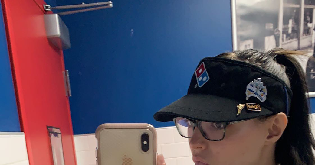 Pack de Chica Dominos Pizza + Vídeos