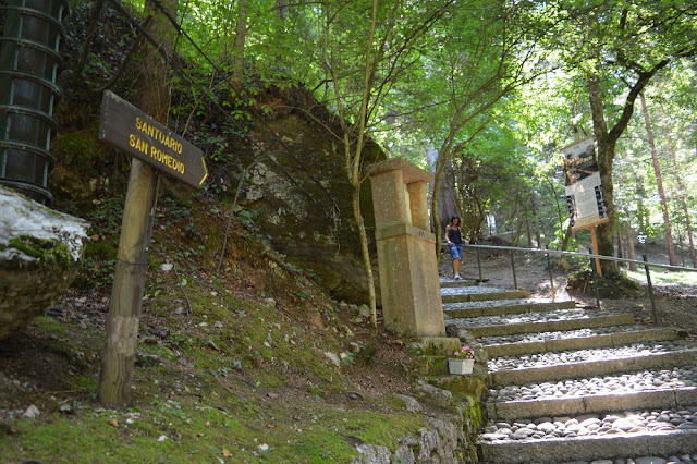 sentiero nella roccia per san romedio