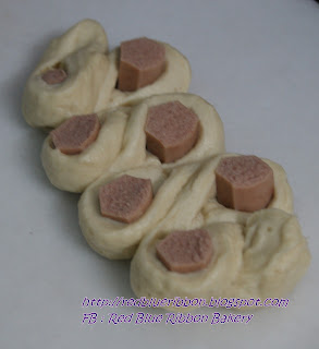 Red Blue Ribbon - Those were the days: Buat roti sendiri :: Make your ...