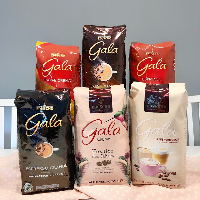 Olles Himmelsglitzerdings Beeren Tortchen Mit Kaffee Enthalt Werbung