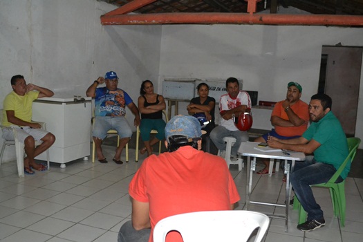 PRÉ-CANDIDATO ÍTALO MENDONÇA FAZ REUNIÃO COM AMIGOS