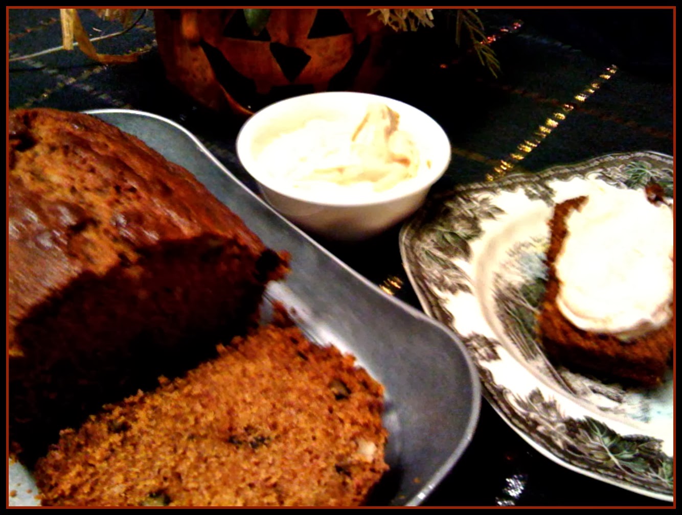 Sweet Tea and Cornbread Pumpkin Bread with Cinnamon Honey Cream Cheese Spread!