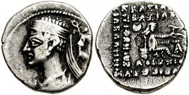Изображение Пакора на серебряной монете. en.wikipedia.org