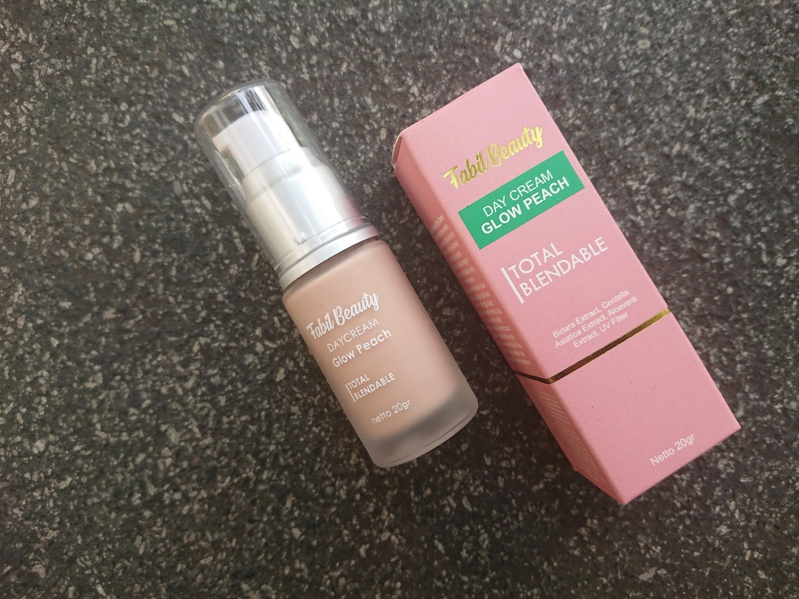 Review Fabil Beauty Day Cream Lip Cream