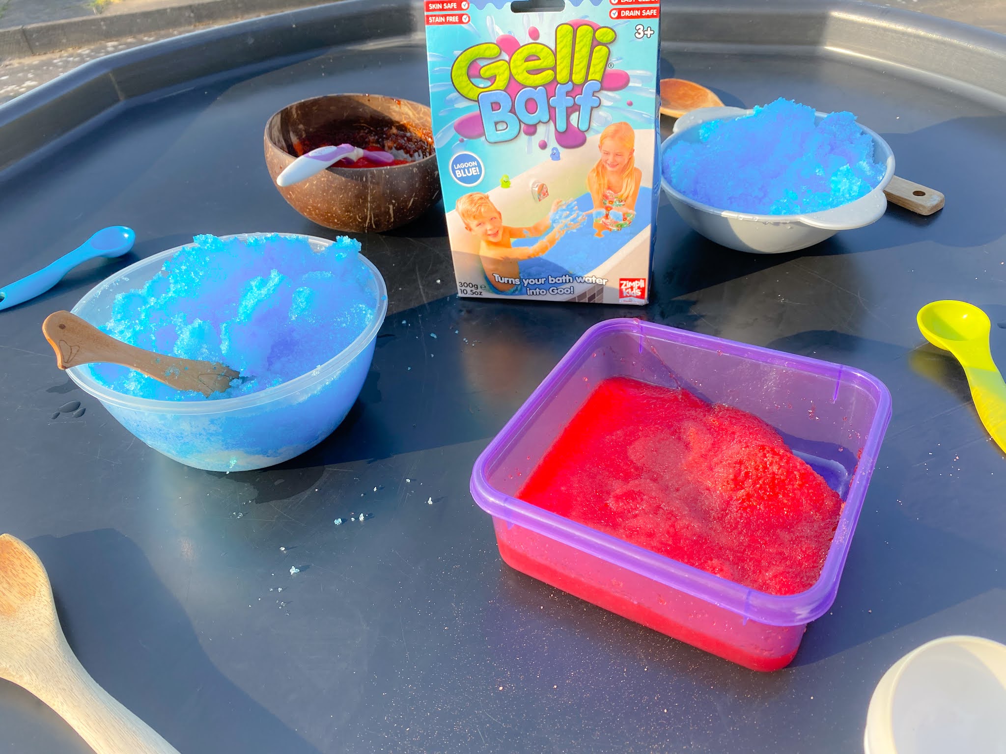 TUFF TRAY IDEAS SLIME STATION Uncoventional Kira