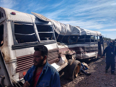 Investiga la FGJE las causas que derivaron en el accidente entre un camión de personal y un tren en Vícam, Sonora