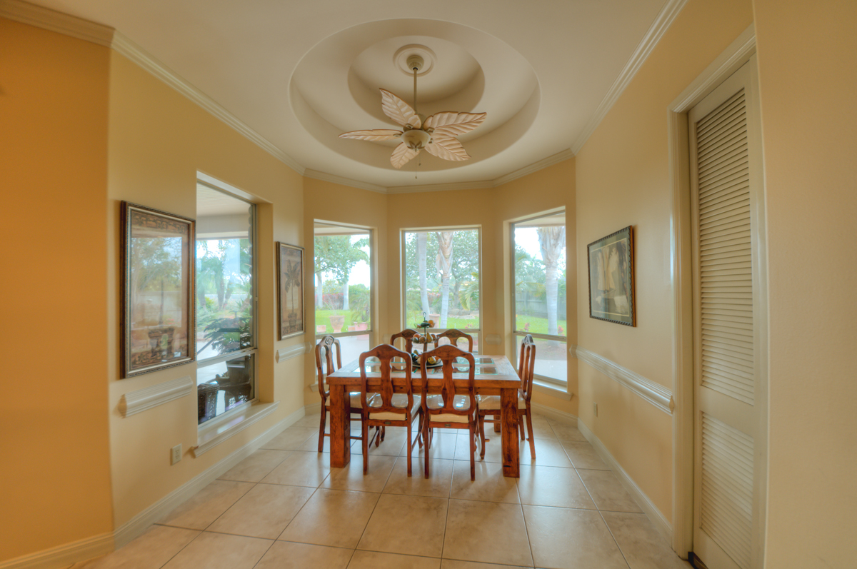 Monica Benavides Realtor