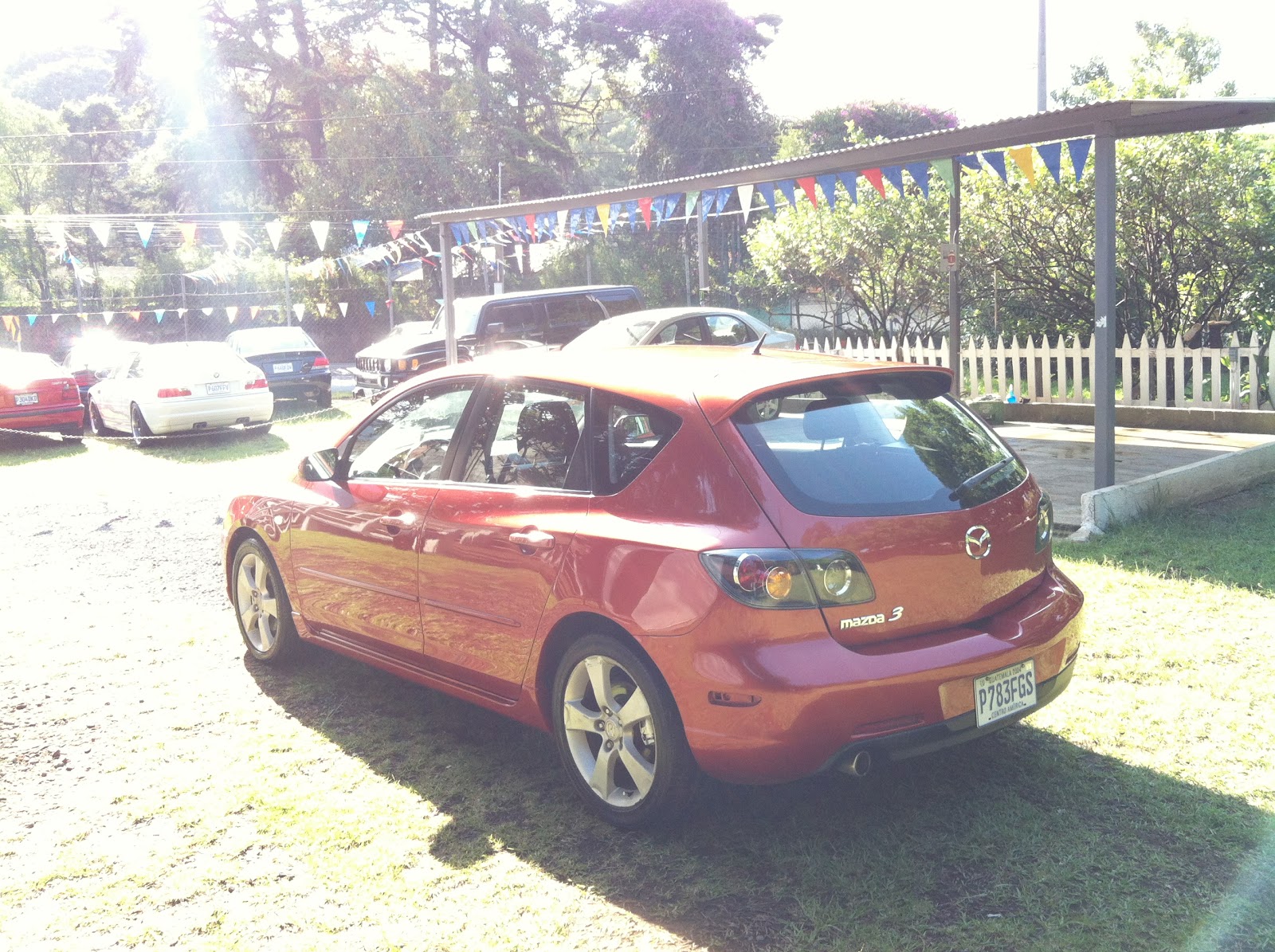 AutoNorth Guatemala: MAZDA 3 '04 (VENDIDO)