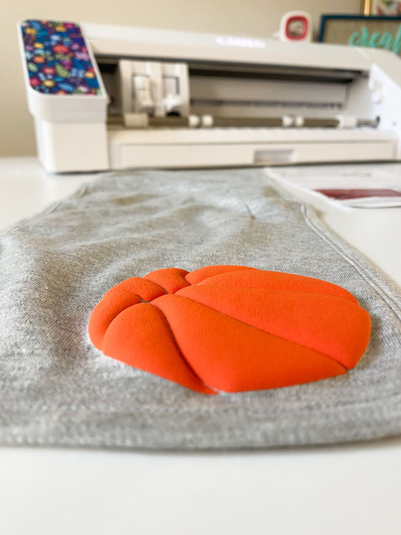 ThermoFlex Puff HTV for Added Dimension (on Paper and Apparel) Silhouette School