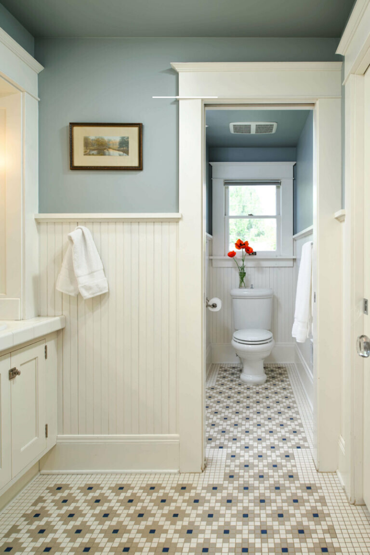 20 Charming Bathroom Wainscoting Ideas