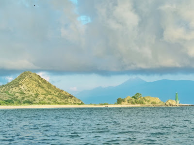 Menuju Pulau Kenawa Menuju Pulau Kenawa