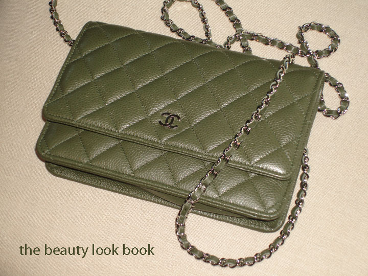 Chanel 22K Wallet On Chain Caviar Dark Green LGHW (Microchip)