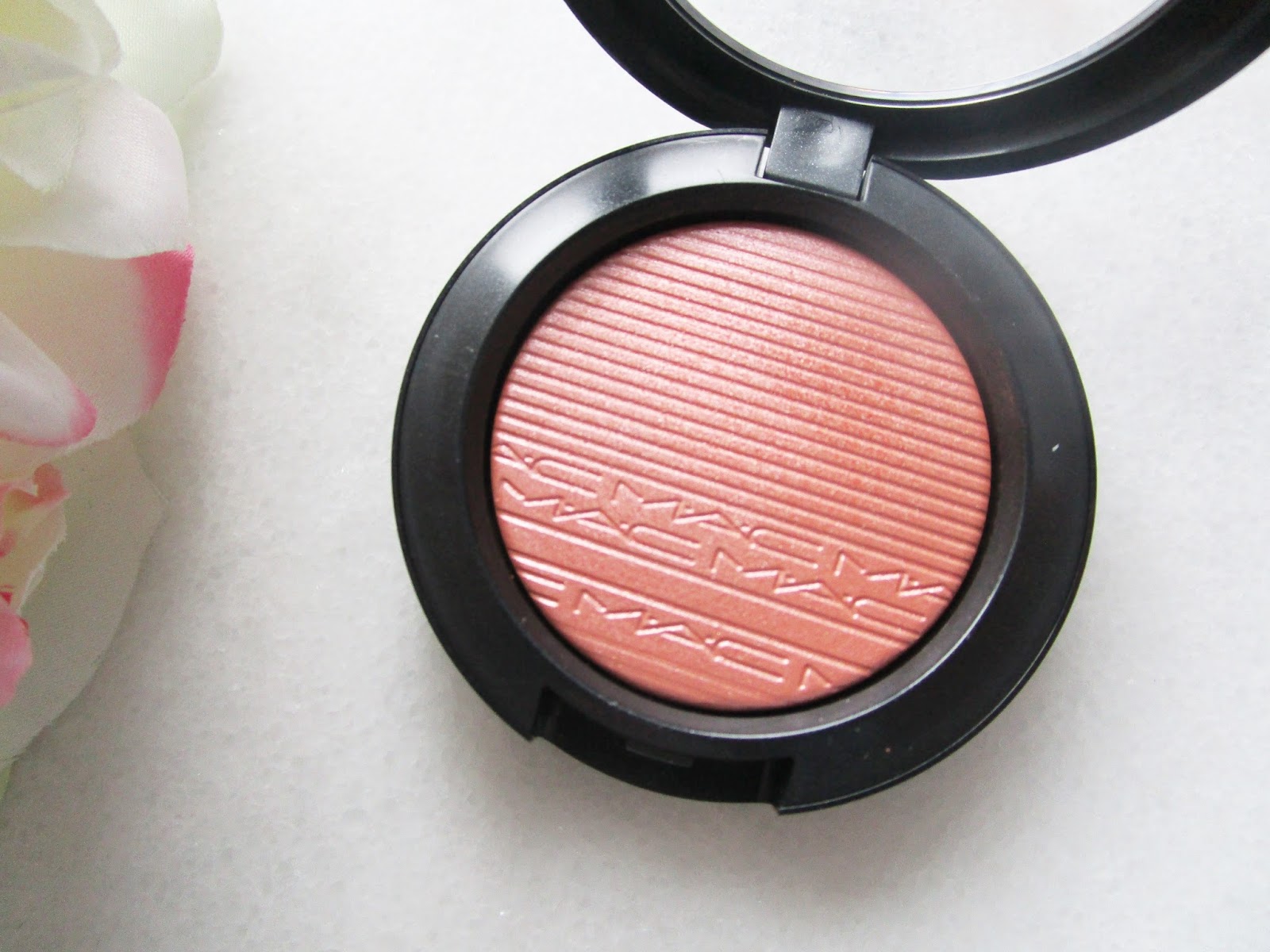 El Espejo de la BELLEZA: Nuevos Extra Dimension Blush 2017 de MAC