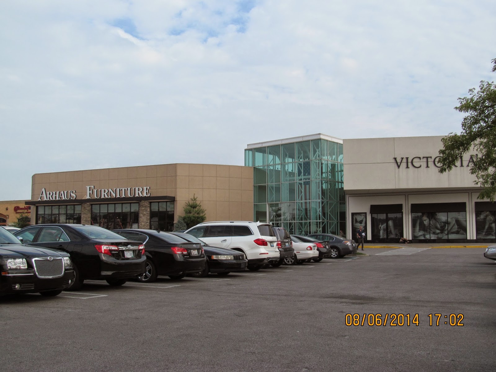 Trip to the Mall: Mall St. Matthews- (Louisville, KY)