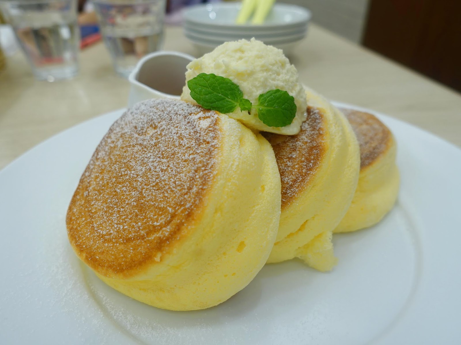 A Happy Pancake 幸せのパンケーキ 福岡天神店 (Fukuoka, JAPAN) ★★★★☆ A traveling foodie's gastronomic diary