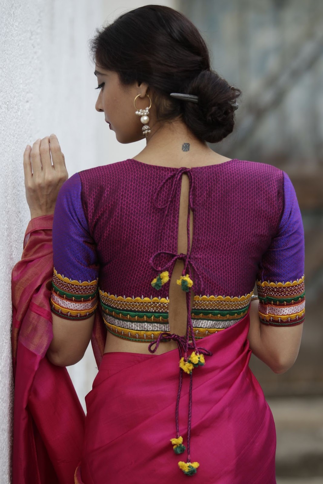 35 Traditional blouse back neck designs for silk sarees | Bling ...