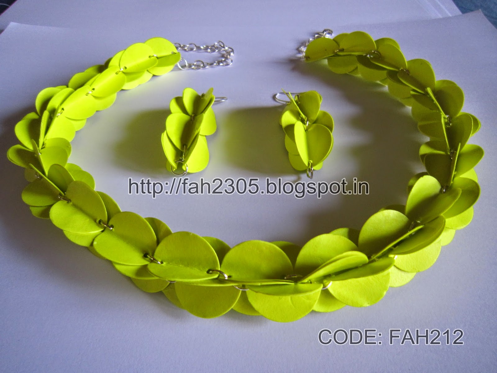 Fah Creations Folded Paper Punch Jewelry Set