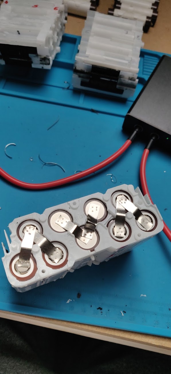 Boosted Rev Battery Teardown (and failure)