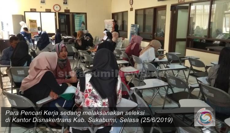 Pasca Idul Fitri 1440 H Ratusan Pencaker Padati Kantor Disnakertrans Kabupaten Sukabumi Sukabuminews