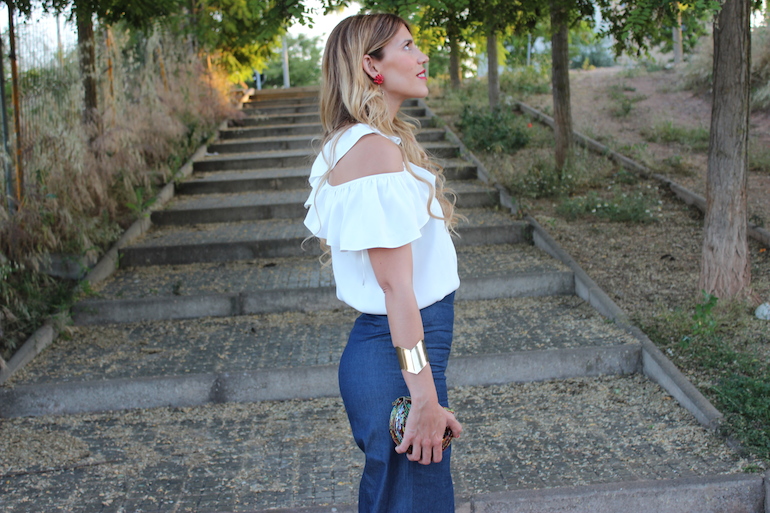 Miss trendy Barcelona: Blusa off shoulder high waisted jeans