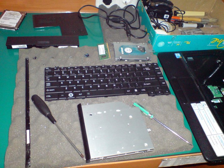 Ciriciri Kerusakan Keyboard Laptop Laptop Terbaru, Servis Laptop