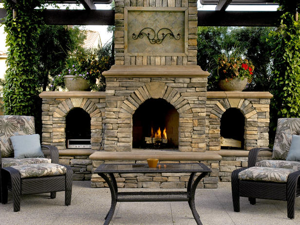 Sherri's Jubilee: Fall = Outdoor Fireplaces and Firepits!