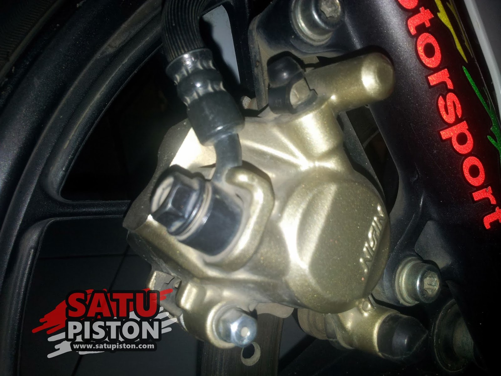 Pakem Mana Kaliper Rem Satu Piston Dengan Kaliper Rem Dua Piston? Blog Motor