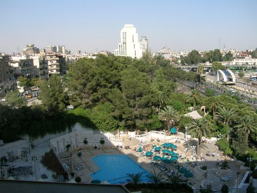 الحكومة تفاجئ طلاب الجامعات بمقترح بعيد عن احلامهم !! بتخصيص 10 من غرف الحكومة تفاجئ طلاب الجامعات بمقترح بعيد عن احلامهم !! بتخصيص 10 من غرف