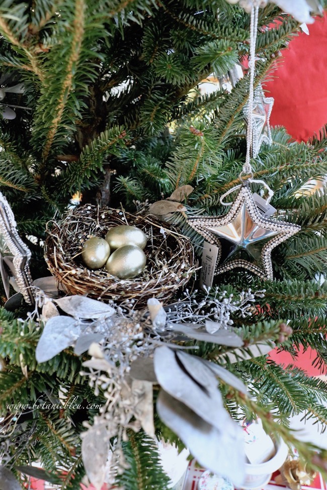 Botanic Bleu Bird's Nest in Christmas Tree Table Top Tree